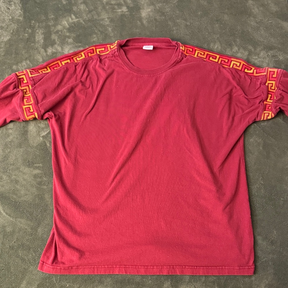 Men’s Urban Outfitters long sleeve crew neck